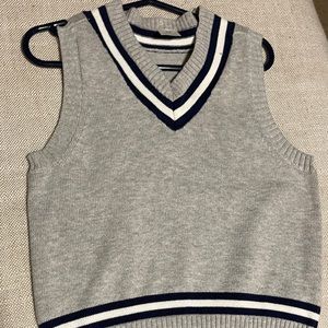 Kids sweater vest.